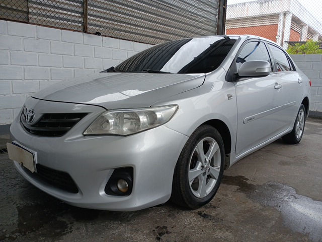 Toyota Corolla XEi 2.0 Flex Automático 2011/2011 - FUNC.