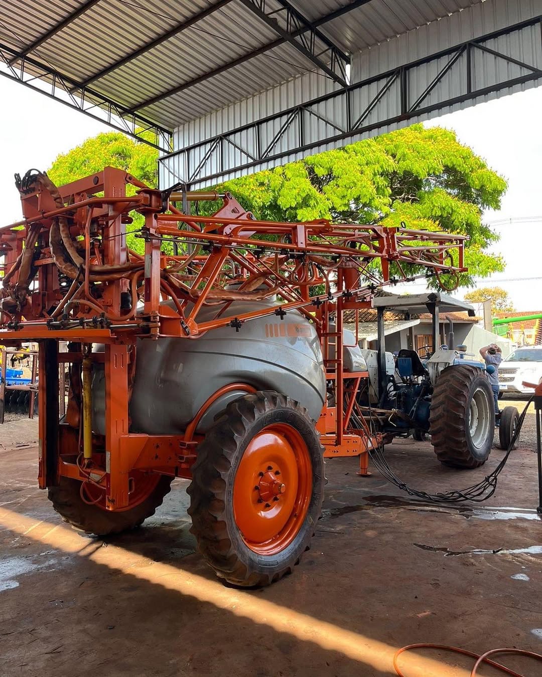 PULVERIZADOR ADVANCE AM21 3000L 2007 - Funcionando