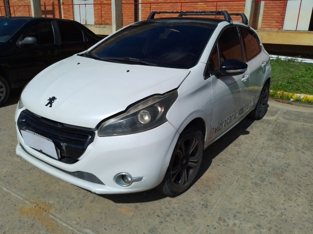 PEUGEOT 208 GRIFFE 2013/2014 – Funcionando