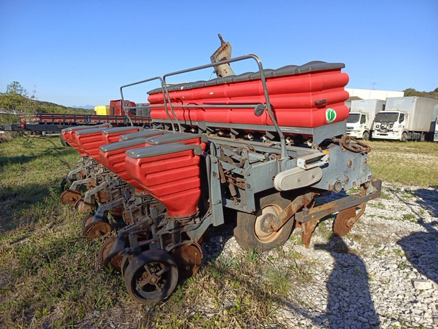 Massey Ferguson MF511F 2012 – Funcionando
