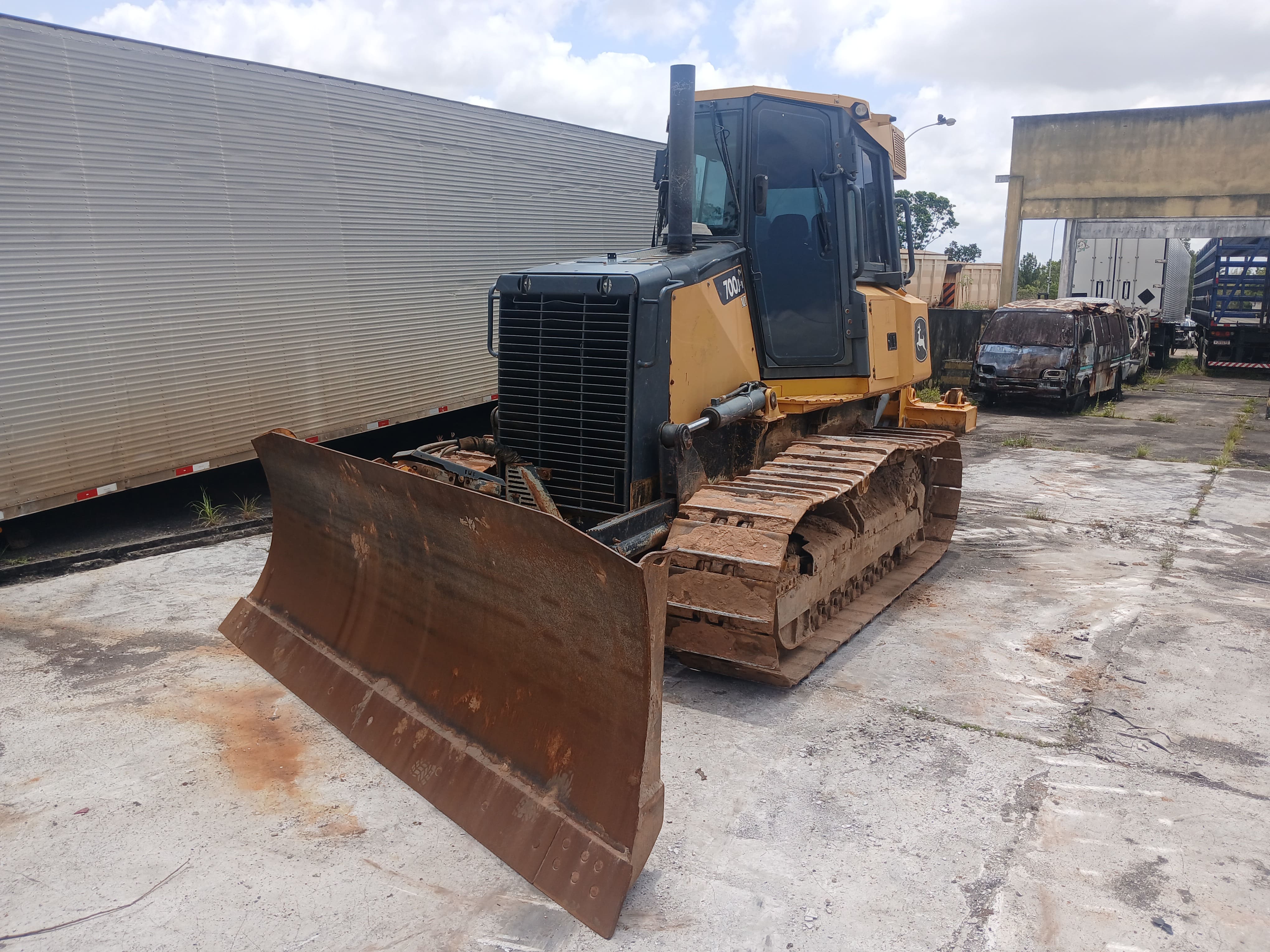 John Deere Trator Esteira 700J2XLT 2022 – Funcionando
