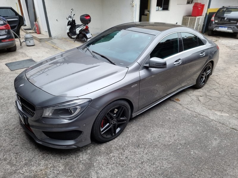 MERCEDES-BENZ – CLA 250 4MATIC | 2014/2015 | GASOLINA | CINZA – FUNCIONANDO