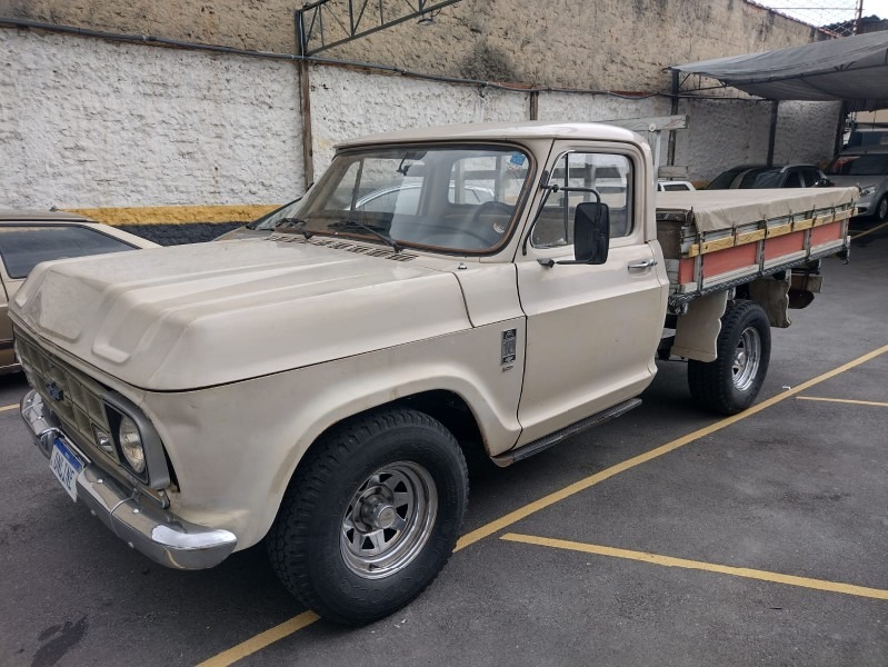 CHEVROLET – A10 | 1982/1982 | ÁLCOOL | BEGE – FUNCIONANDO