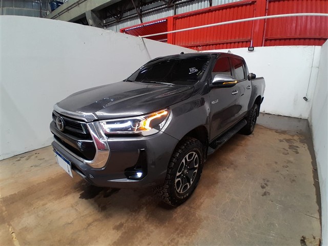 TOYOTA HILUX SRX 2.8 TURBO DIESEL CD 4X4 AUTOMÁTICA 2021/2022 - Funcionando